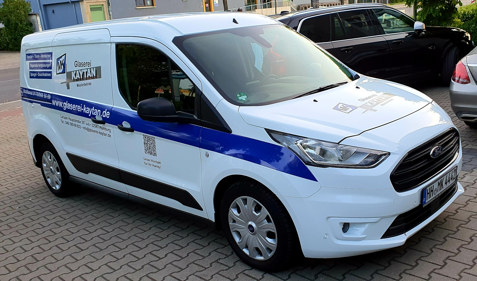 3da8d217-3fcf-47fb-8d71-10b45e73a41d